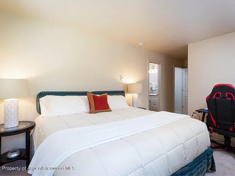 13 Pine Ridge Rd #13 — Photo 3