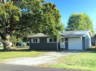 1904 W Scott St, Springfield, MO 65802