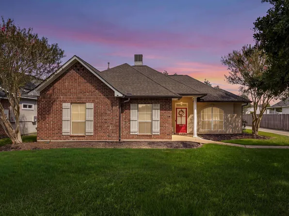 17086 Rennes Rd, Prairieville, LA 70769