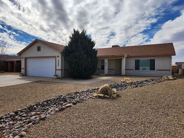 5983 Moon View Dr — Photo 1