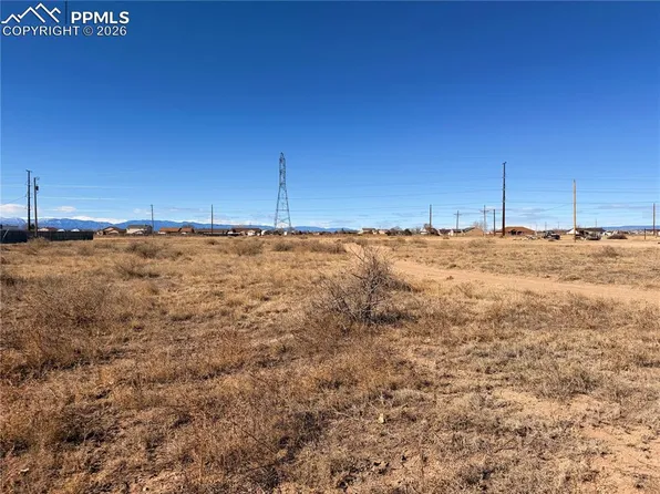 547 N Canvas Dr, Pueblo West, CO 81007