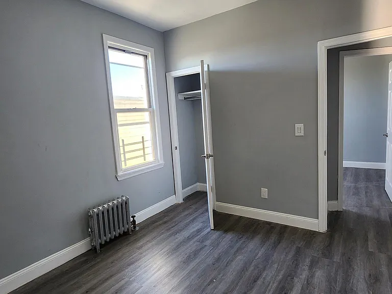 31 Spruce St #2 — Photo 5