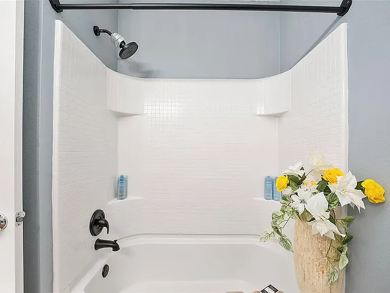 6742 SW 64th Ave — Photo 11