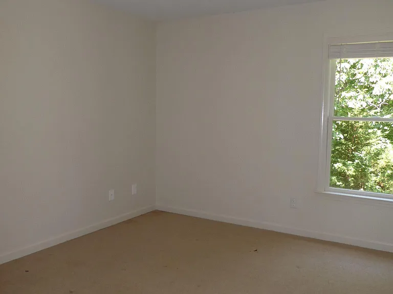 1040 Cole Cir — Photo 20