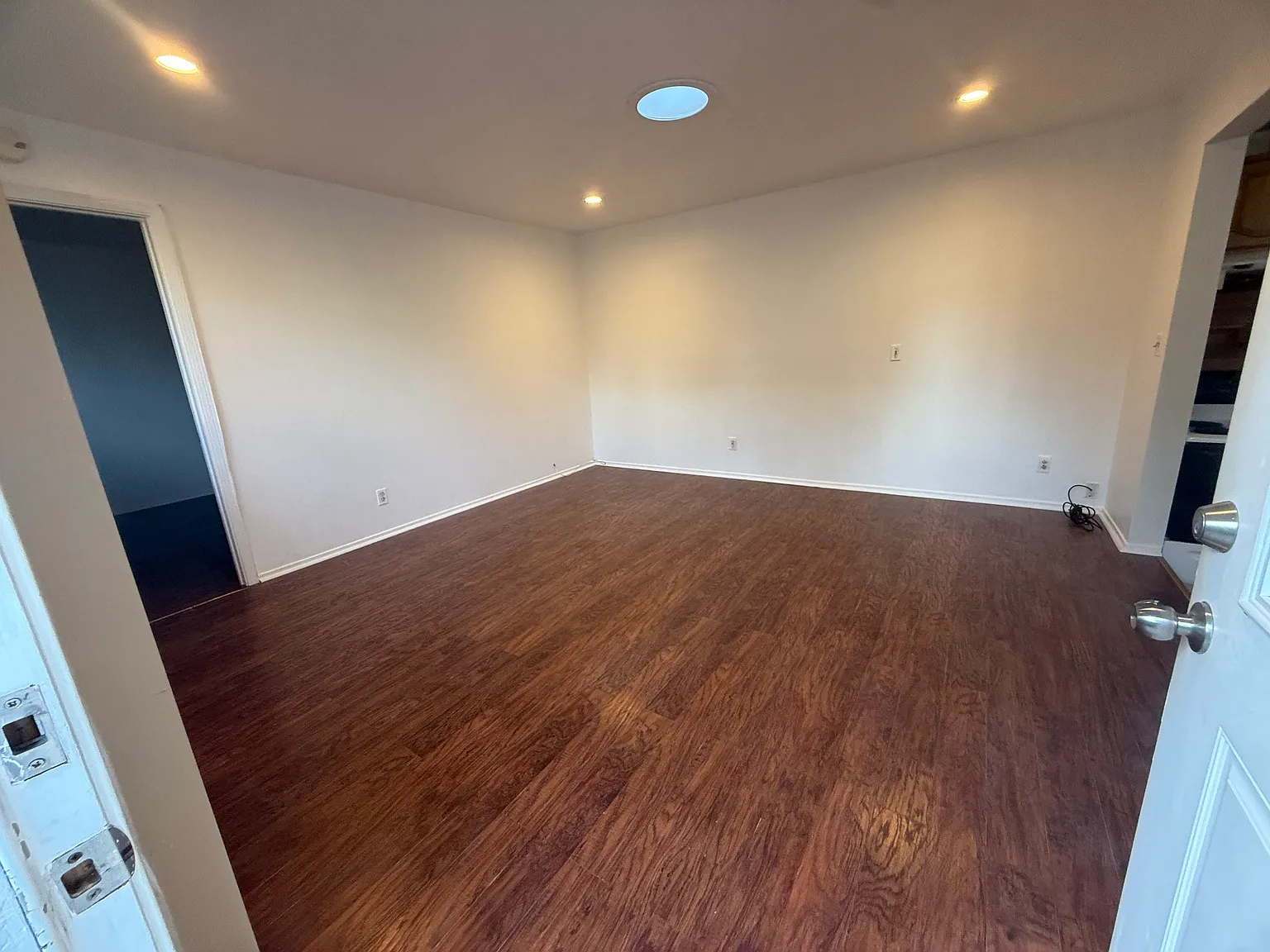 1 bed, 615 sqft, $2,400 — Photo 4