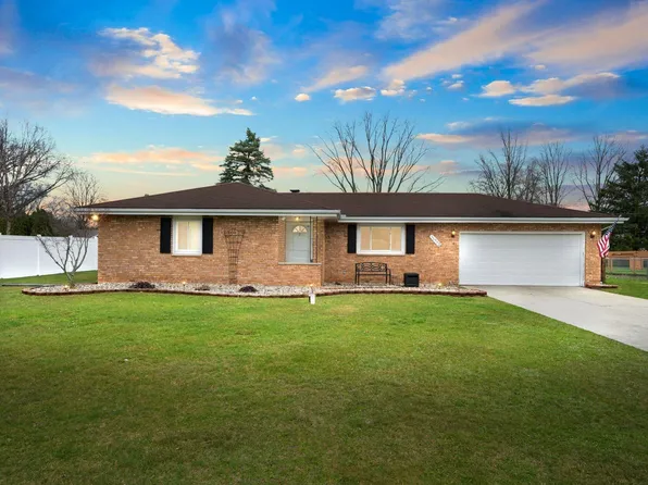 11993 Bowman Dr, Mishawaka, IN 46545