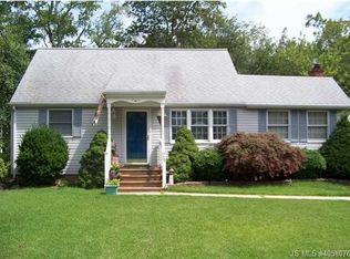 79 Oak Knoll Rd, Waretown, NJ 08758