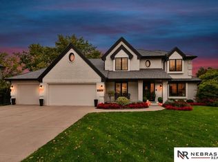 16702 L St, Omaha, NE 68135