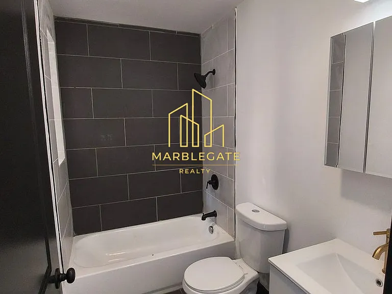 11 Thomas St #3CC — Photo 5