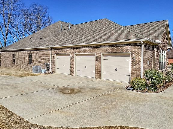 3rd image of 18795 S Haven Cir