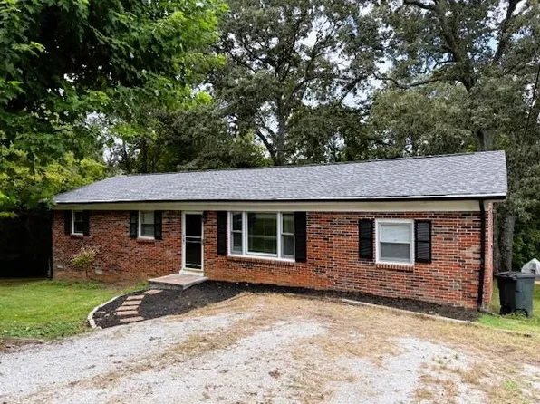 1181 Pine Bluff Rd, Rock Island, TN 38581