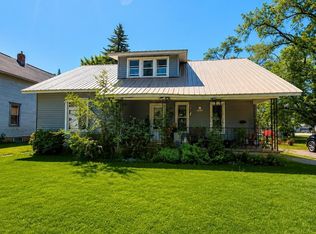 111 W Broadway Ave, Scottville, MI 49454