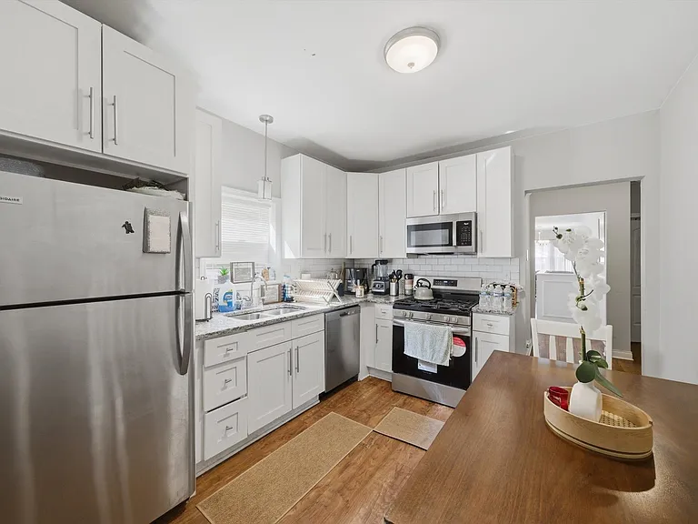 9105 S Drexel Ave — Photo 7