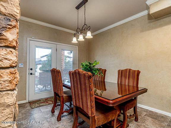 4th image of 18 Pinecrest Dr
