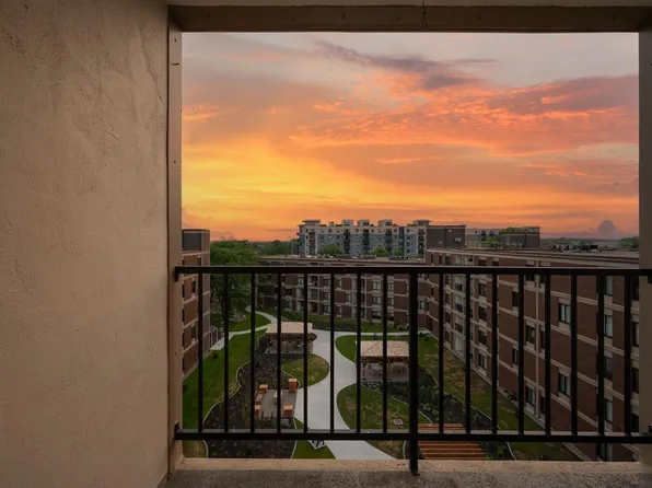 7220 York Ave S APT 604, Edina, MN 55435