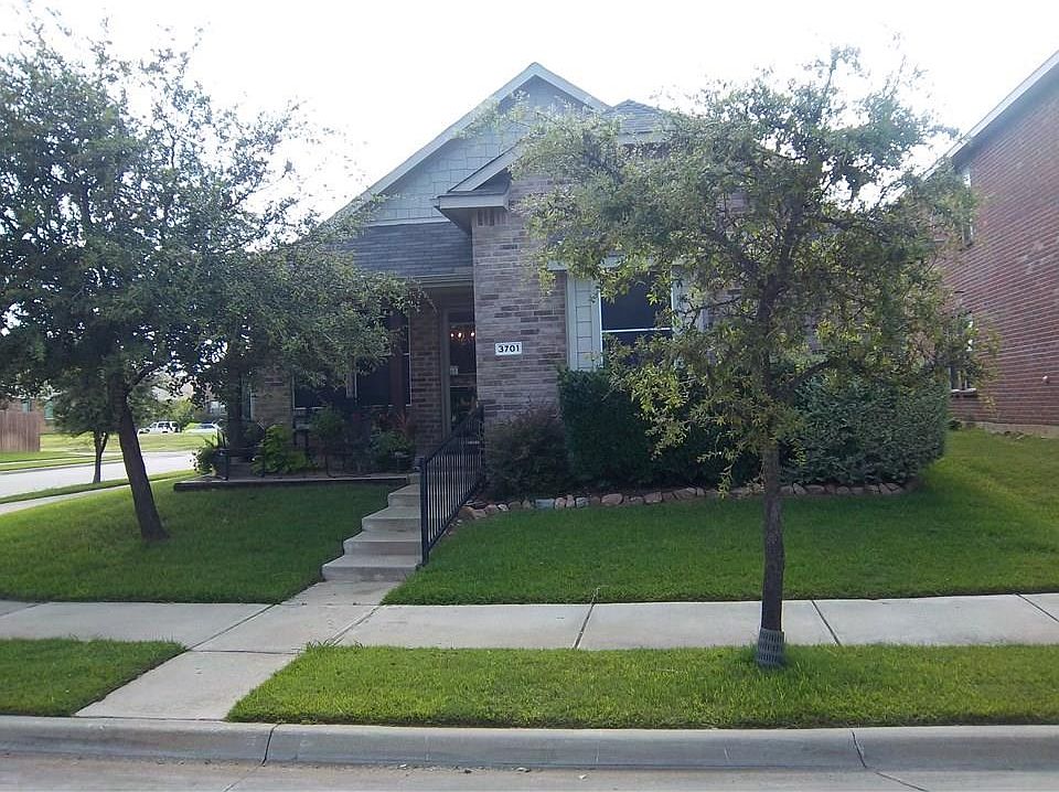 1st image of 3701 Oceanview Dr