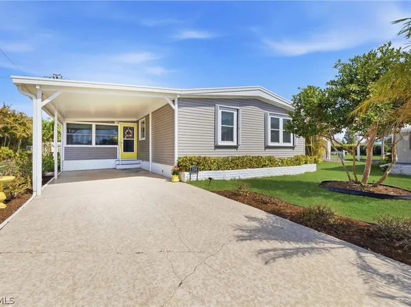 734 Knotty Pine Cir, North Fort Myers, FL 33917