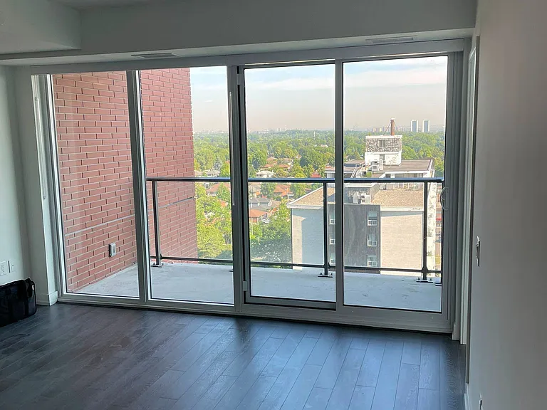 4010 Eglinton Ave W #1421 — Photo 6