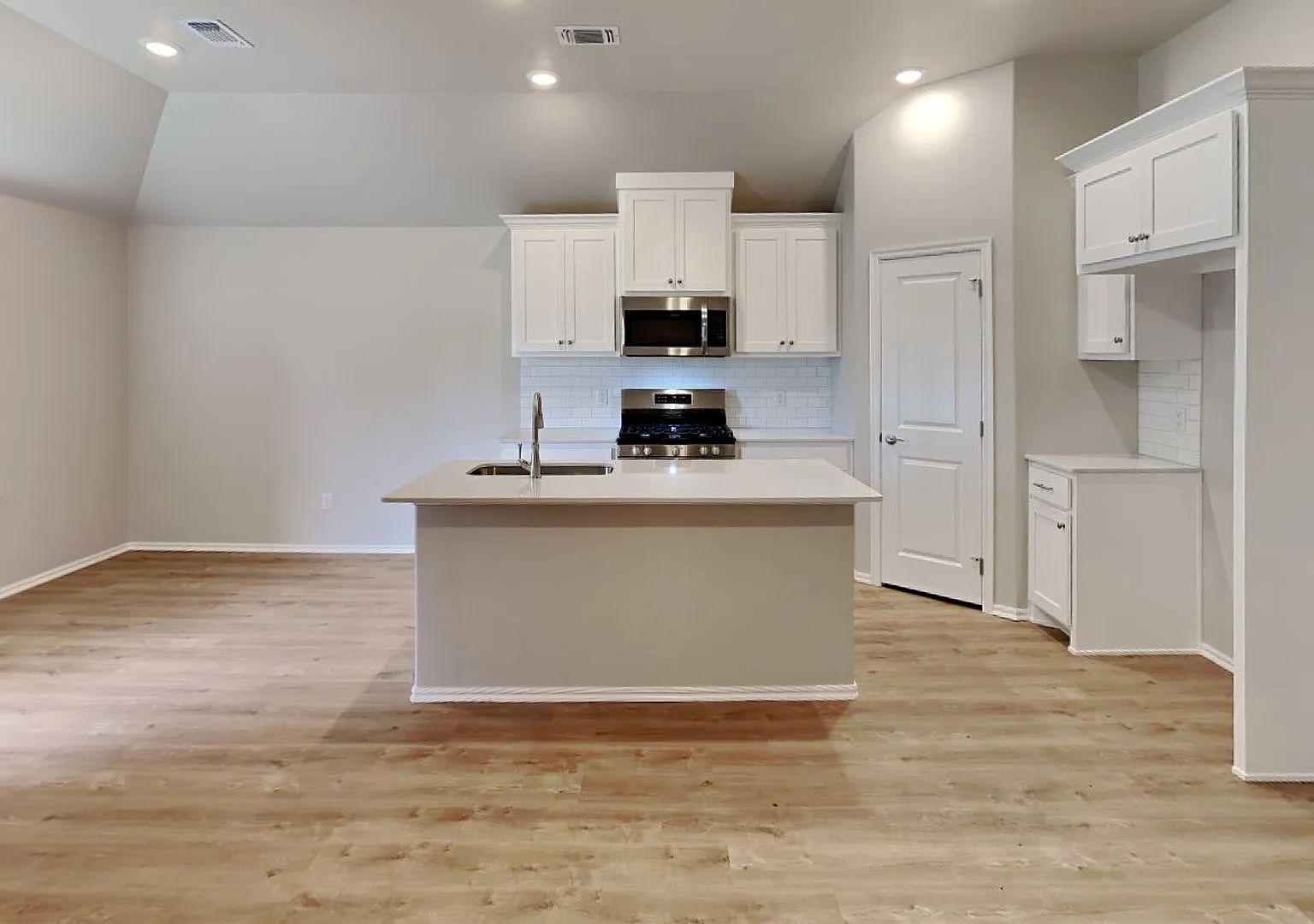 *Leasing Special*Brand New 4 Bedroom 2 Bathroom Home With Office/Flex Space In Piedmont Schools W... — Photo 2