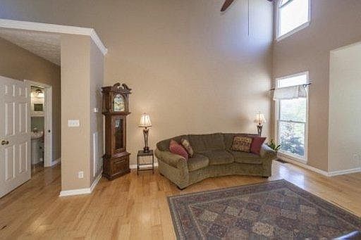 3rd image of 1923 Northshore Hills Blvd