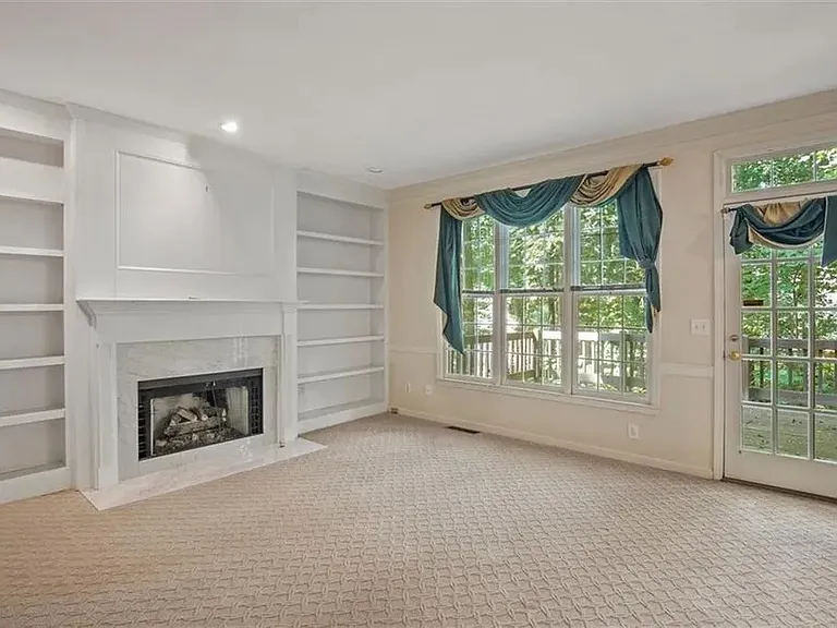 369 Patterson Rd — Photo 9
