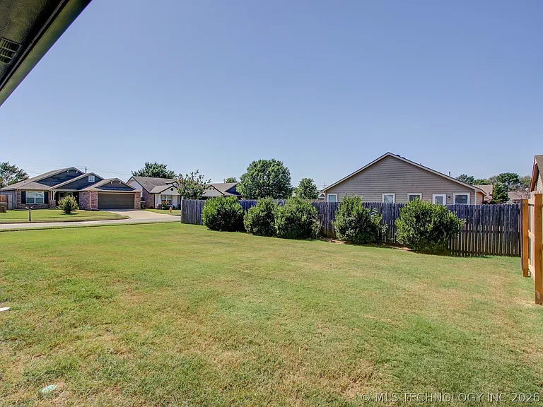 16090 S 85th East Ave — Photo 24
