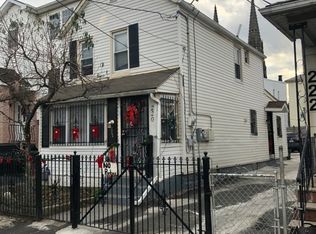 220 Bond St, Elizabeth, NJ 07206