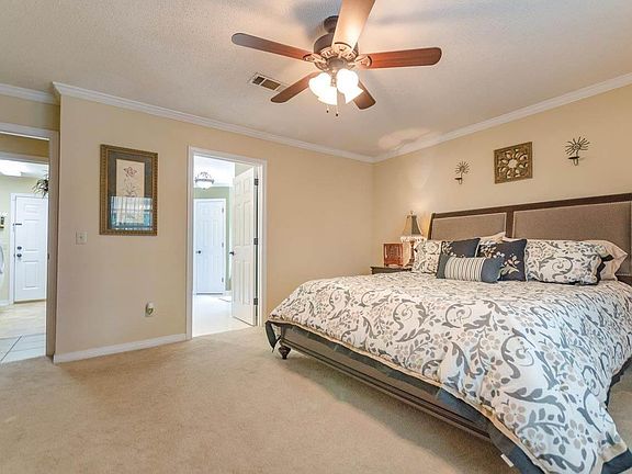 5th image of 1001 Big Oak Ln