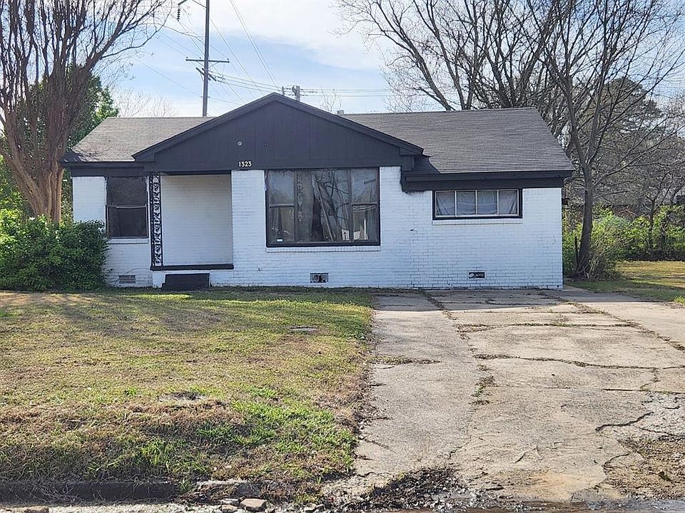 1st image of 1323 S Ocheese Ave