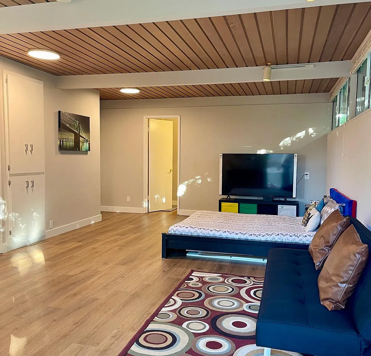 4751 Richmond Ave — Photo 3