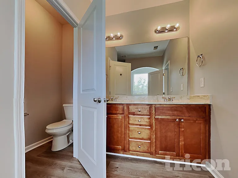 30 Fernwood Ct — Photo 10