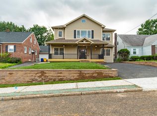 150 Hartwich St, Maywood, NJ 07607