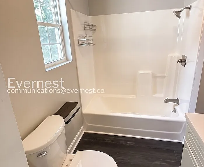 736 Hancock Rd — Photo 18