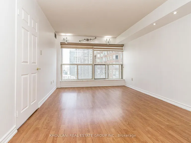 335 Webb Dr #2006 — Photo 24