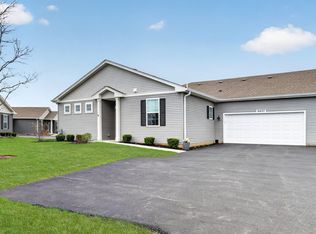 6403 Maple Gln Dr, Wonder Lake, IL 60097