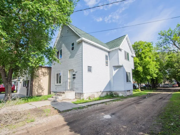 1317 1st Ave N, Fargo, ND 58102