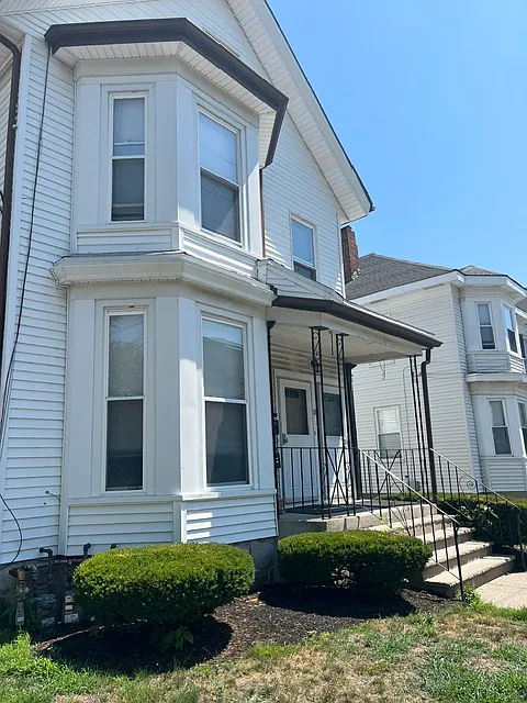 Chestnut St, Waltham — Photo 4