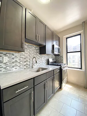 Rented by Bruma Realty LLC | media 10