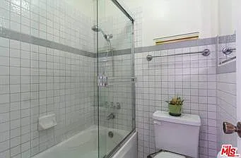 10747 Wilshire Blvd #904 — Photo 17
