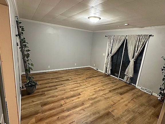 3rd image of 178 Kathy Ln