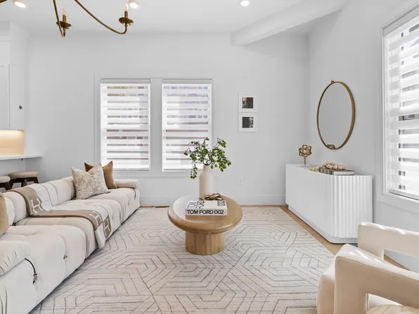 274 Chelsea St APT 1, Boston, MA 02128