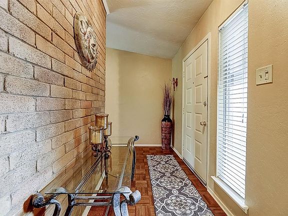 3rd image of 4504 Palomino Ct