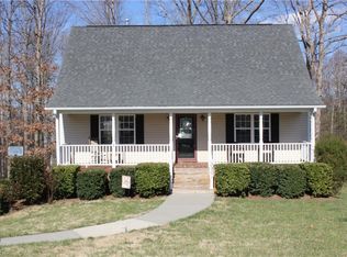3901 Meredith Woods Ct, Winston Salem, NC 27107