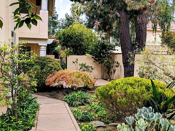 Front Yard / Walkway to Front Door
