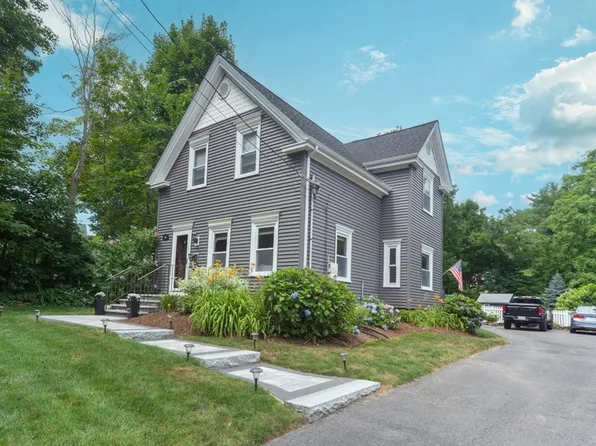 28 Oak St, Bridgewater, MA 02324