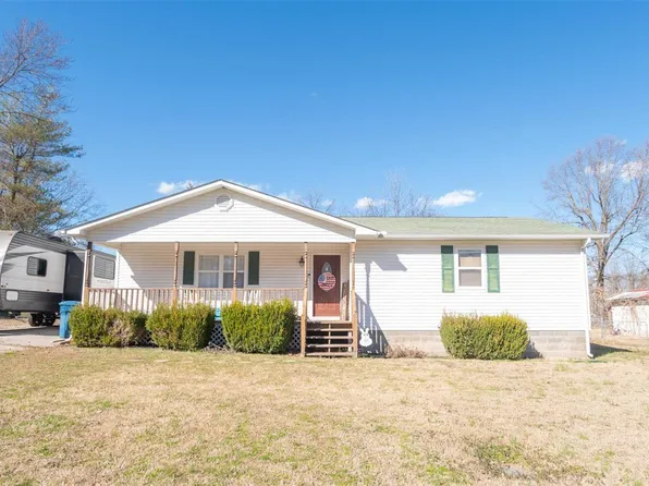 17247 Howard St, Dexter, MO 63841