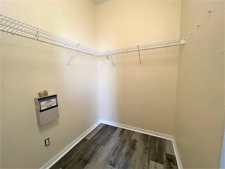 10407 Glen Willow Ln — Photo 13