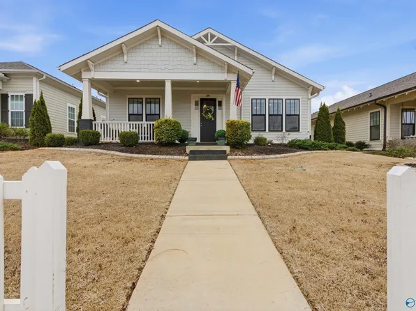 240 Farmhouse Dr, Madison, AL 35757