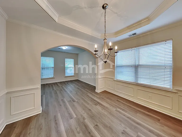 1637 Bradmere Ln — Photo 6