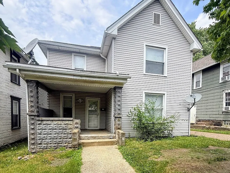 116 Maple Ave SE